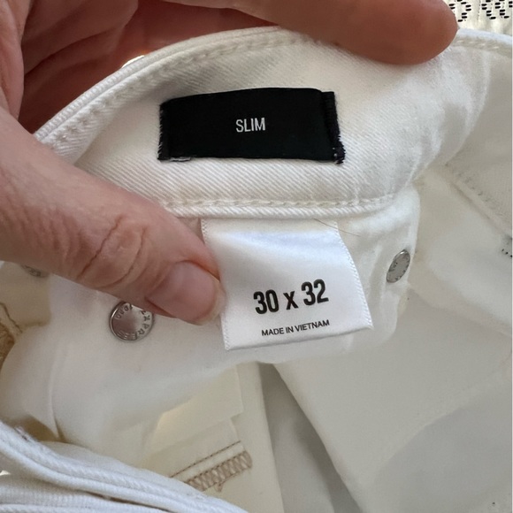 Men’s white slim Express jeans in size 30x32. Excellent condition. - Picture 5 of 6